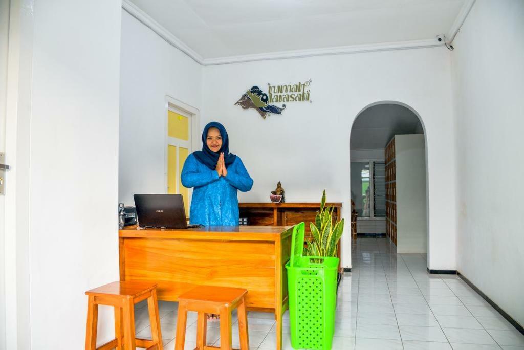 Rumah Larasati มะลัง ภายนอก รูปภาพ
